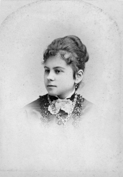 resized_redvelvet_p02E=Tillie Heppenheimer Otto's wife.jpg